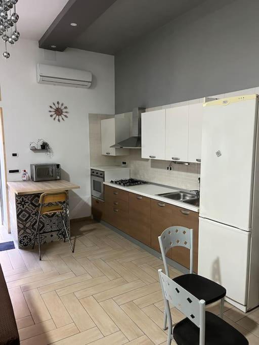 Napoli'S Little Bridges Guest House Exterior foto