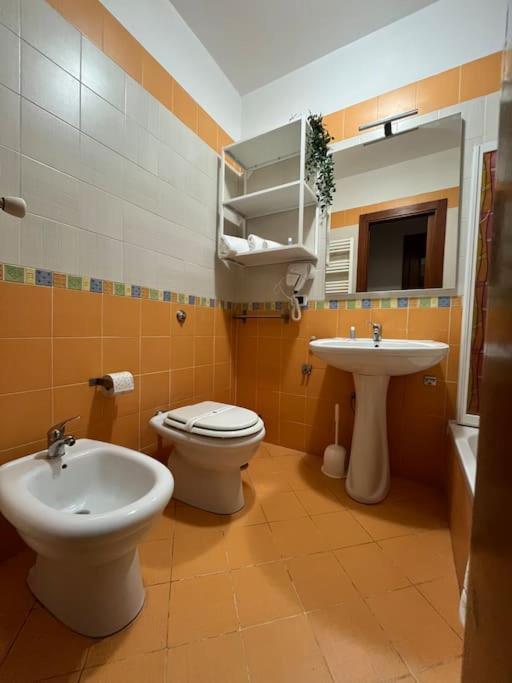 Napoli'S Little Bridges Guest House Exterior foto